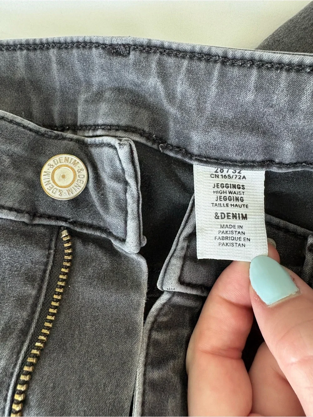 H&M Women’s Dark Gray Skinny Jeggings